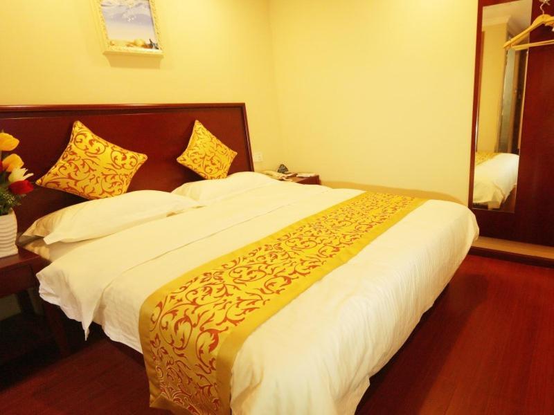 Greentree Inn Zhejiang Jiaxing West Zhongshan Road Vintage Car Building Express Hotel Eksteriør billede