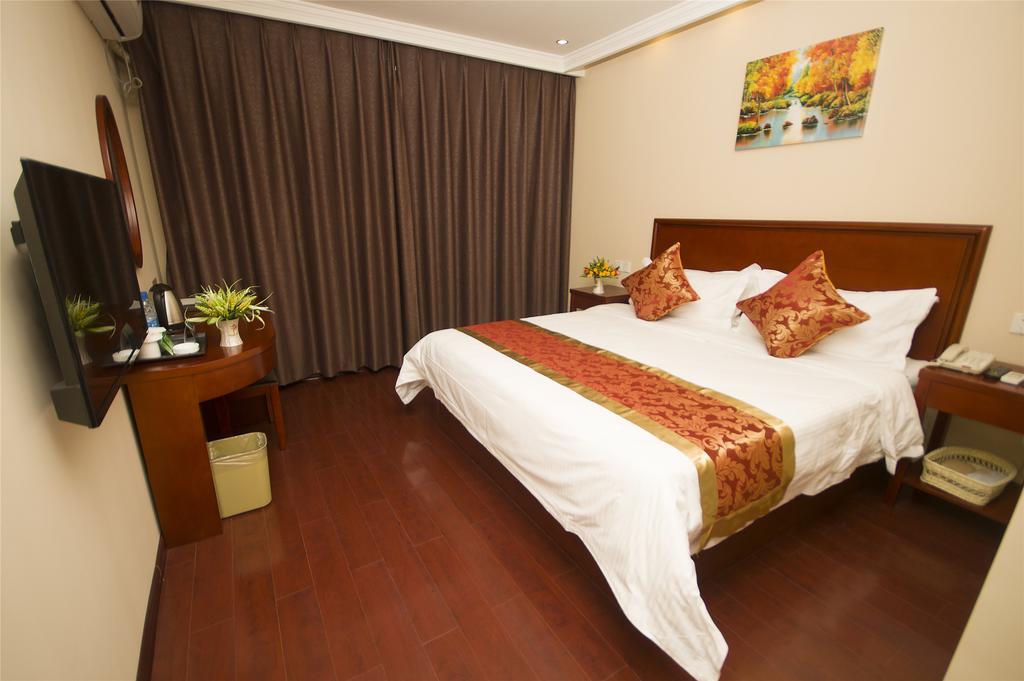 Greentree Inn Zhejiang Jiaxing West Zhongshan Road Vintage Car Building Express Hotel Eksteriør billede